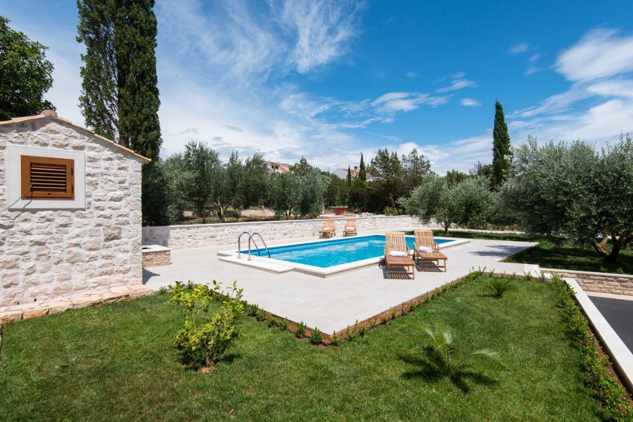 Villa Loviste Paradise מראה חיצוני תמונה