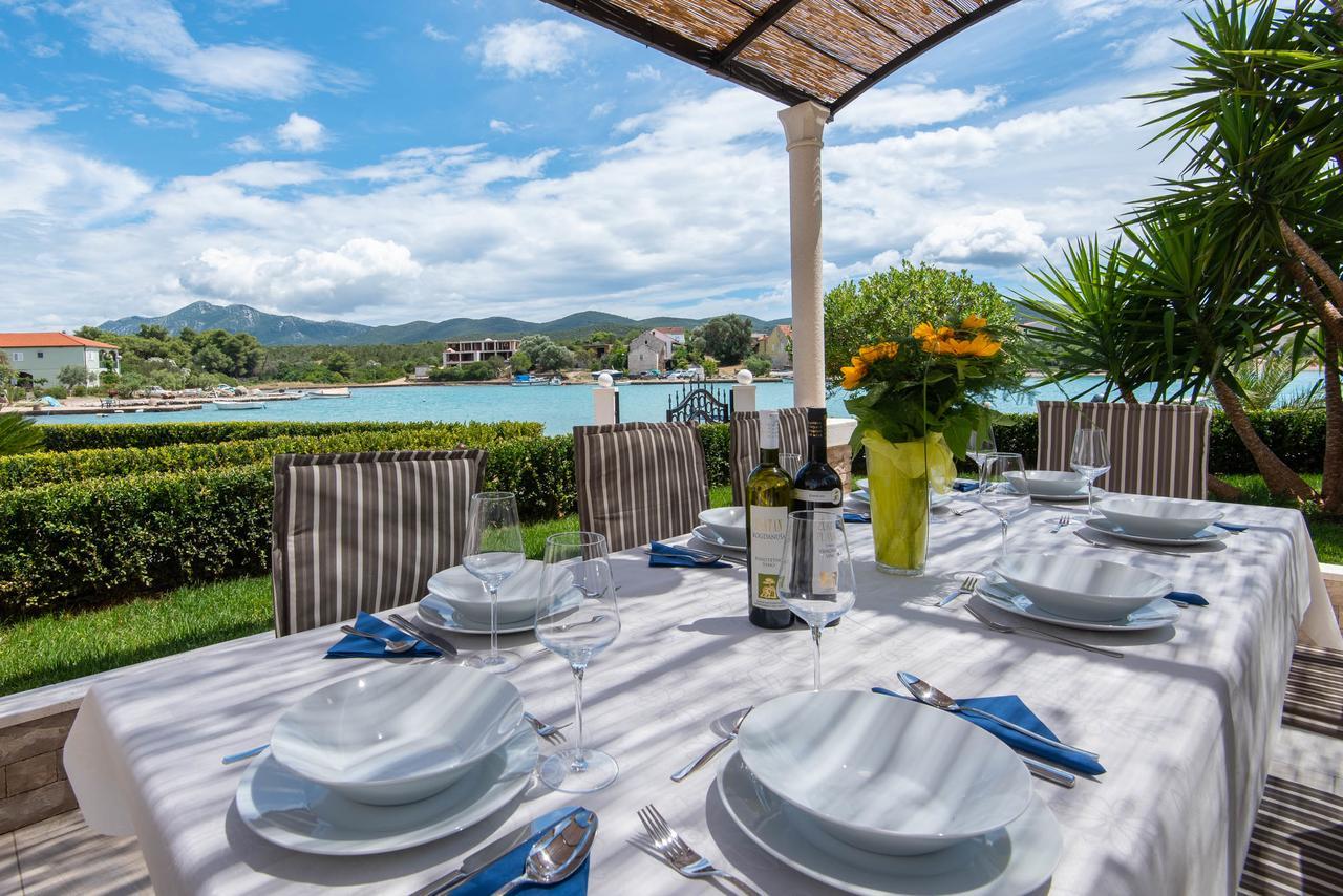 Villa Loviste Paradise מראה חיצוני תמונה