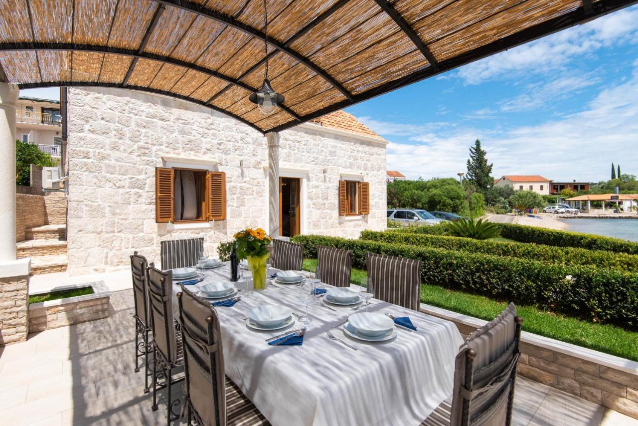 Villa Loviste Paradise מראה חיצוני תמונה
